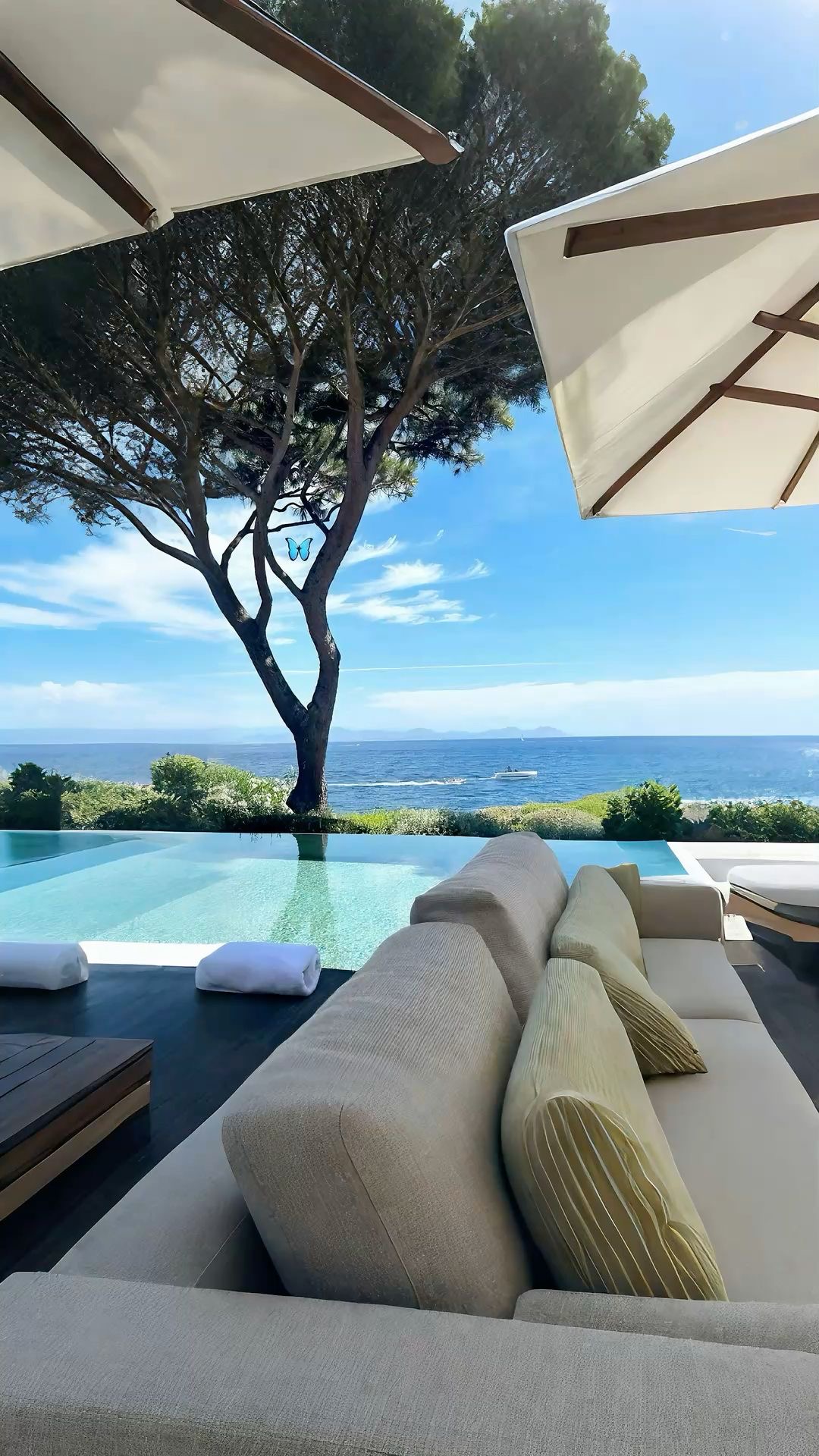 Infinity pool overlooking the Mediterranean